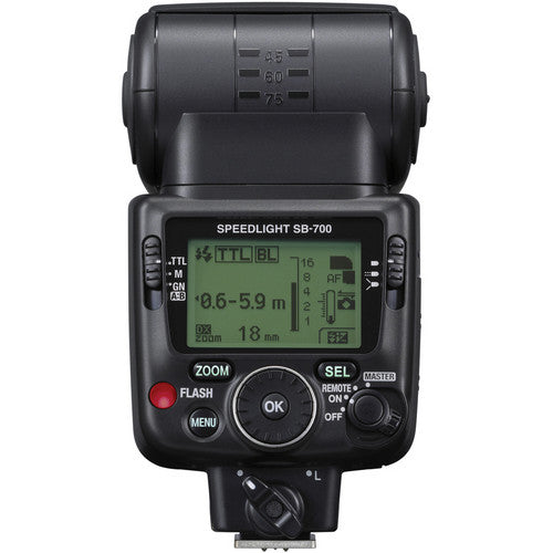 Review Nikon DX Speedlight Portrait Pack (35mm f1.8G + SB700)