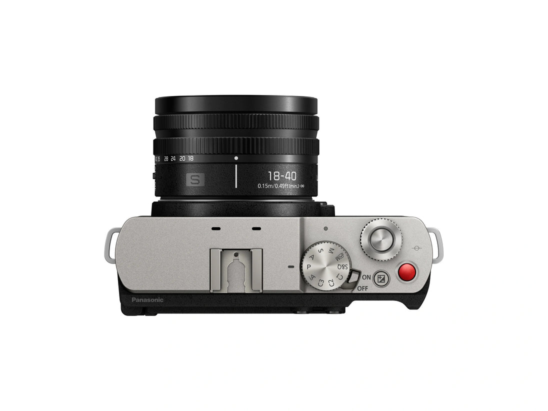 Review Panasonic Lumix DC-S9 Body with Lumix S 18-40mm F/4.5-6.3 Camera Lens (Silver)